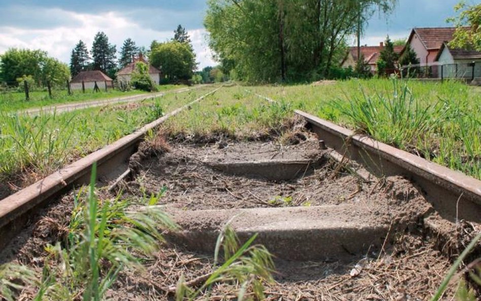 Celem programu jest połączenie miejscowości powyżej 10 tys. mieszkańców z miastami wojewódzkimi