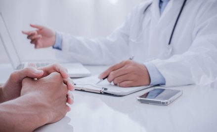 Joanna Ćwiek-Świdecka: Spróbuj tylko, Polaku, leczyć się bez pieniędzy