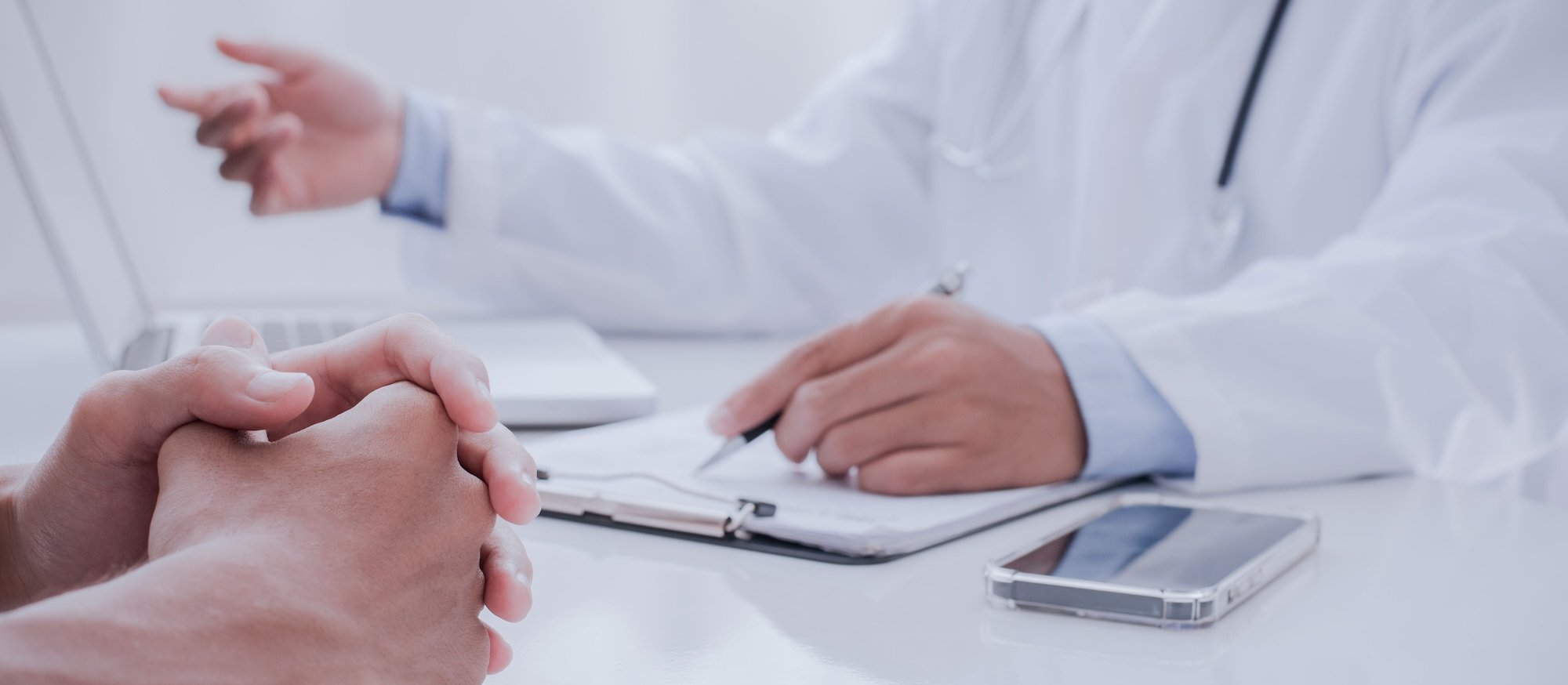 Joanna Ćwiek-Świdecka: Spróbuj tylko, Polaku, leczyć się bez pieniędzy