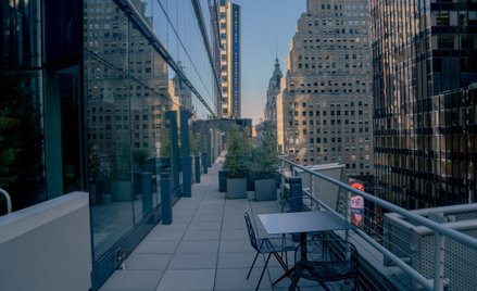 Kupujący na spadkach uratowali Wall Street. Na co wskazuje analiza techniczna?