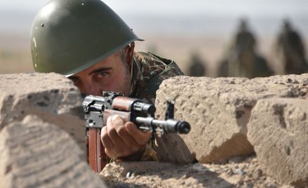 Prośby o pomoc i nieustająca ofensywa