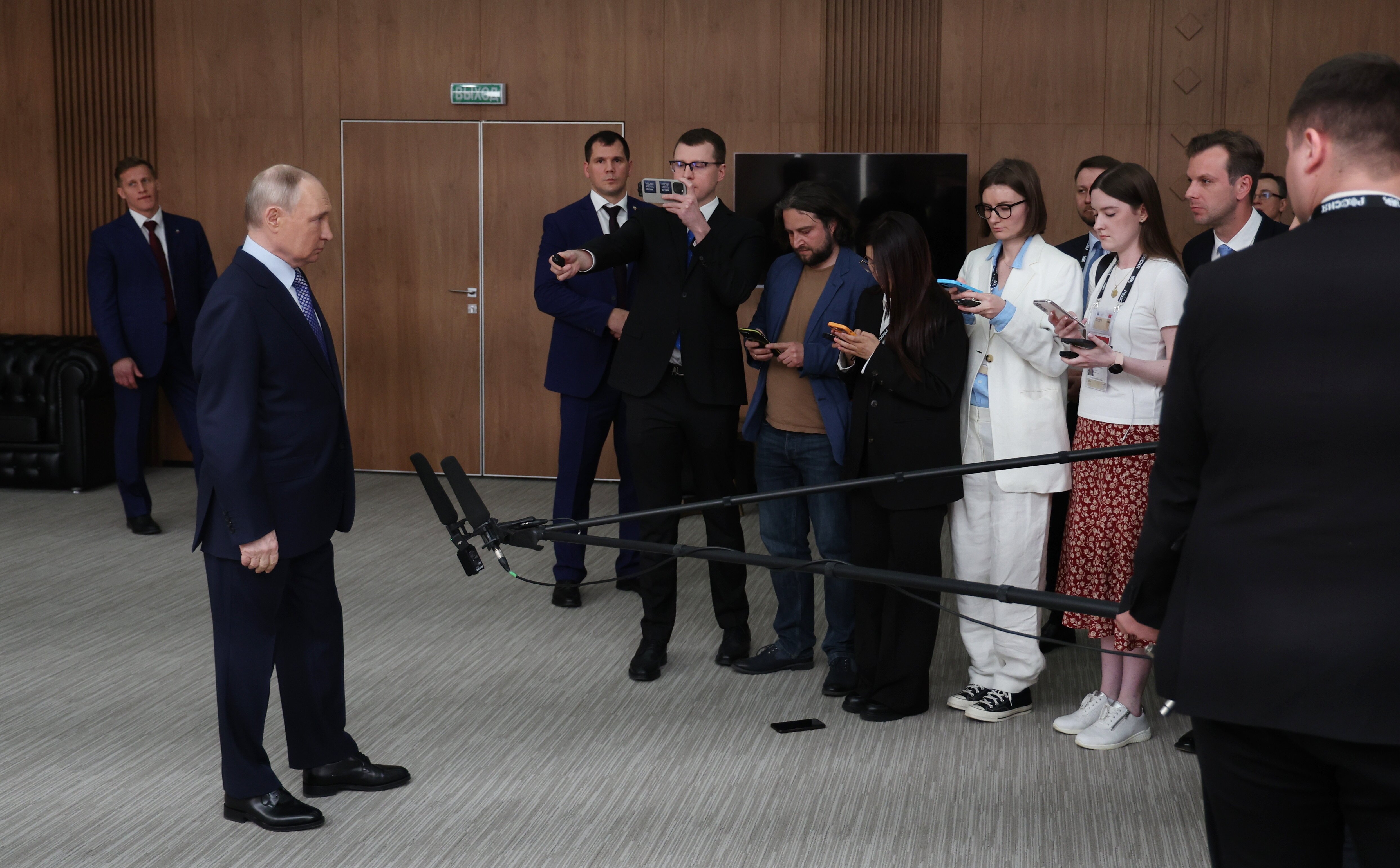 Jest odpowiedź Putina na propozycję Zełenskiego. Chce się nad nią „zastanowić”