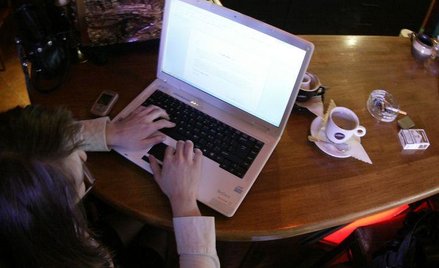 IPN szturmuje Internet