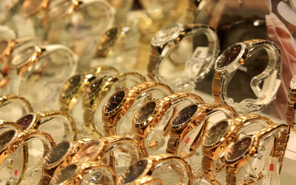 Ceny złota podnoszą wartość luksusowych zegarków jako inwestycji