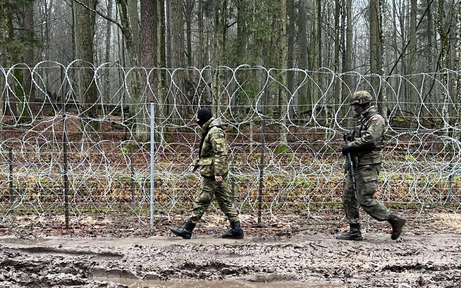 Od wtorku obowiązuje zakaz wstępu do niektórych rejonów nad granicą z Białorusią w pobliżu Hajnówki.