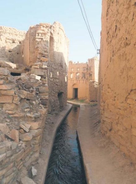 Według ostatnich danych w Omanie jest ponad 4100 faladży, z czego nadal działa ponad 3000. Woda jest