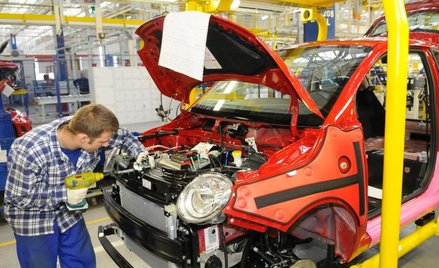 W fabryce w Tychach na bruk trafi co trzeci pracownik. U firm współpracujących z Fiatem pracę straci