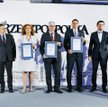 Zwycięzcy w kategorii największej liczby obsłużonych spółek giełdowych. Od lewej: wiceminister finan