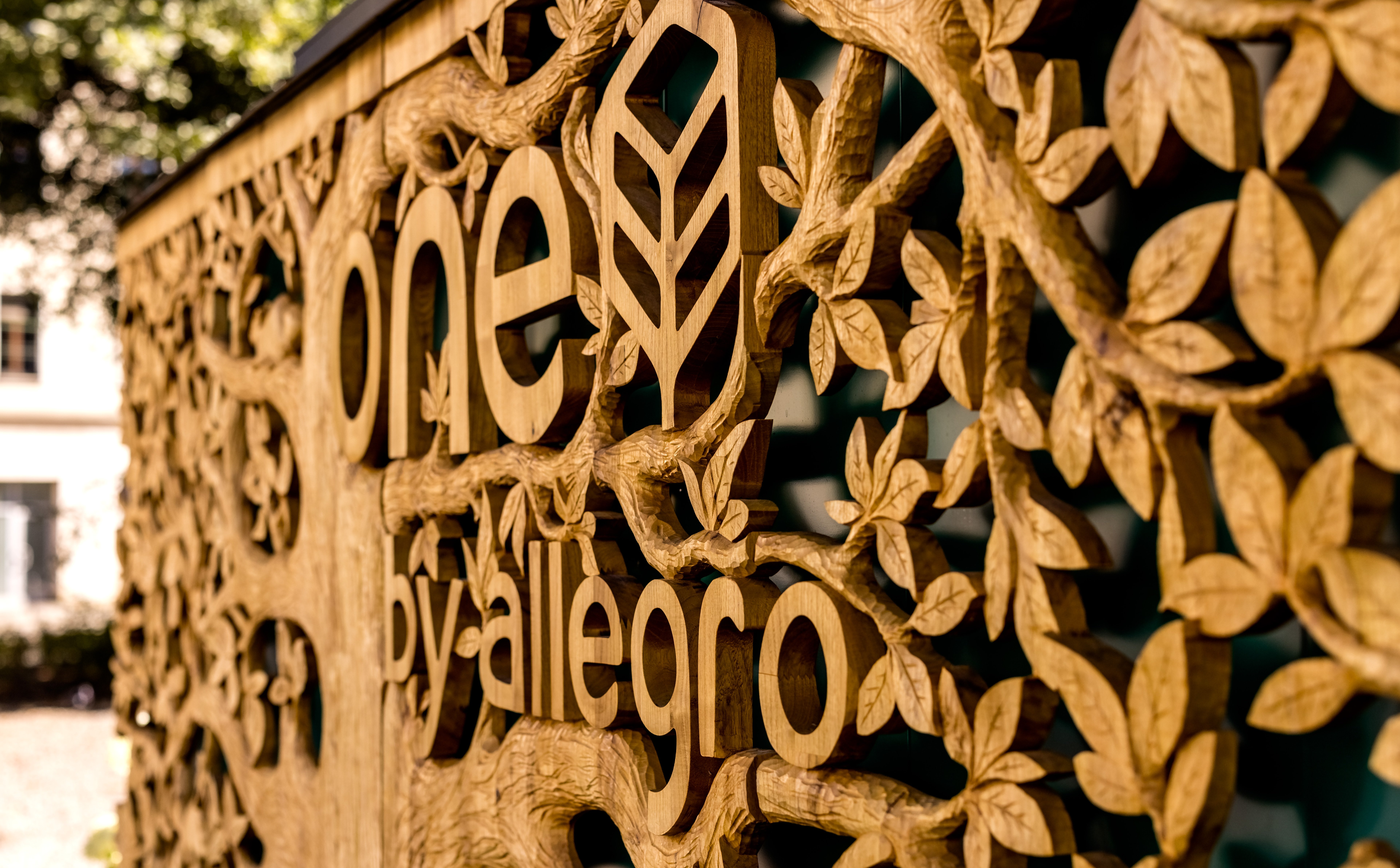 Szóste ABB w Allegro. Co widać między wierszami?