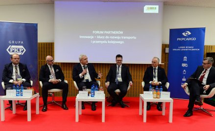 Uczestnicy debaty wskazywali, że kolej musi się modernizować dwutorowo – prowadząc naprawy zaniedban