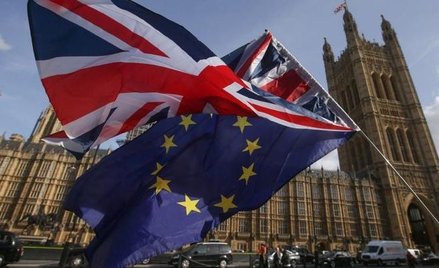 Kosztowny dla firm brexit bez umowy z Unią