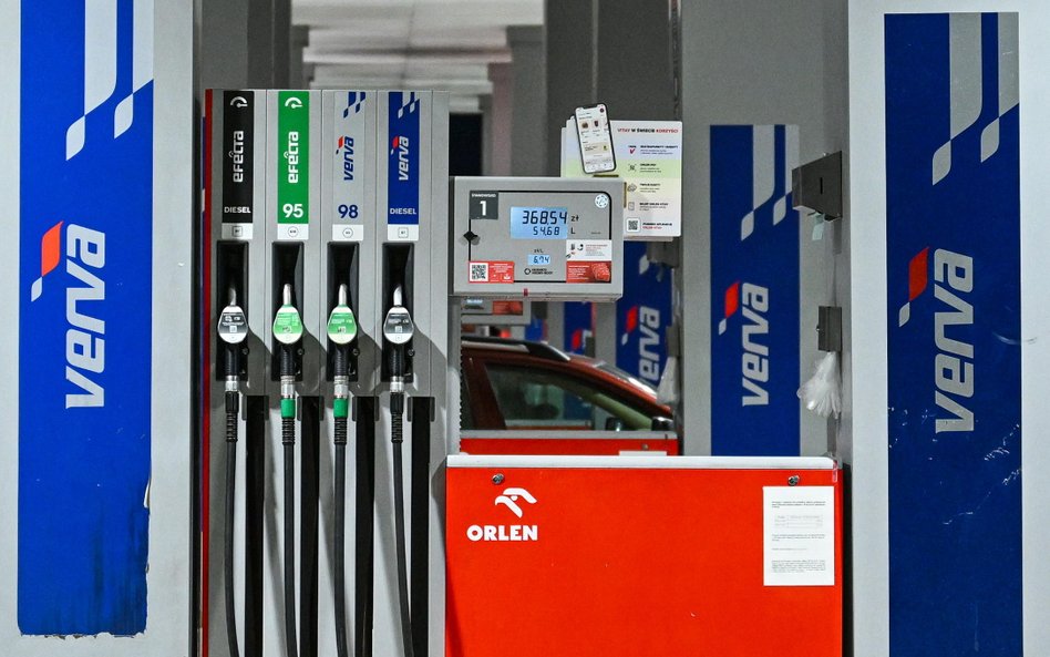 Stacja paliw koncernu PKN Orlen w Widełce