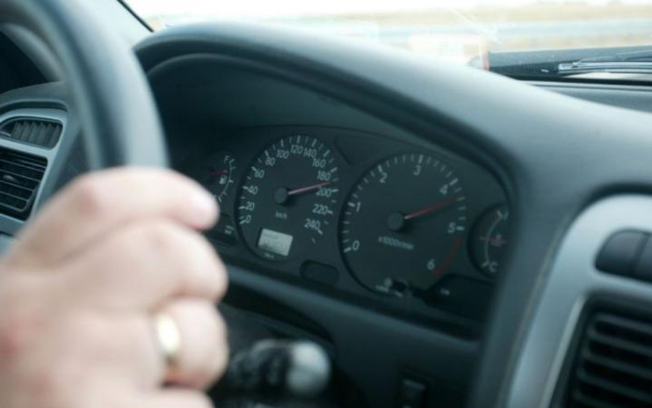 Wykonanie zlecenia przez kierowcę jest ważniejsze niż liczba godzin spędzonych za kółkiem