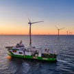 Wiatraki z Bałtyku zaczynają zasilać Polskę. To przełom dla cen energii