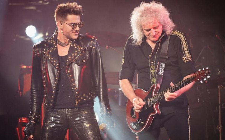 Wokalista Adam Lambert i gitarzysta Briam May, koncert grupy Queen w Madison Square Garden, Nowy Jor