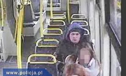 Łódzkiego "fryzjera" udało się policji namierzyć dzięki nagraniom z tramwaju