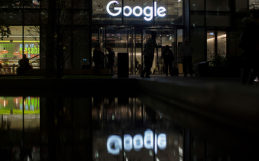 Chmura ciąży finansom Google’a. Potężna strata
