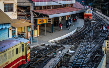 Wybuch paniki na stacji kolejowej w Bombaju
