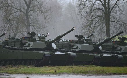Czołgi Abrams w Centrum Szkolenia Wojsk Lądowych w Biedrusku, grudzień 2022