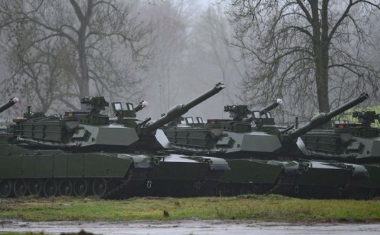 Czołgi Abrams w Centrum Szkolenia Wojsk Lądowych w Biedrusku.