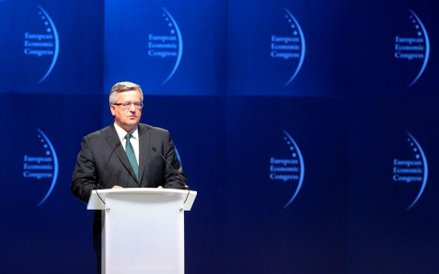 Bronisław Komorowski przemawia podczas sesji inauguracyjnej VII Europejskiego Kongresu Gospodarczego