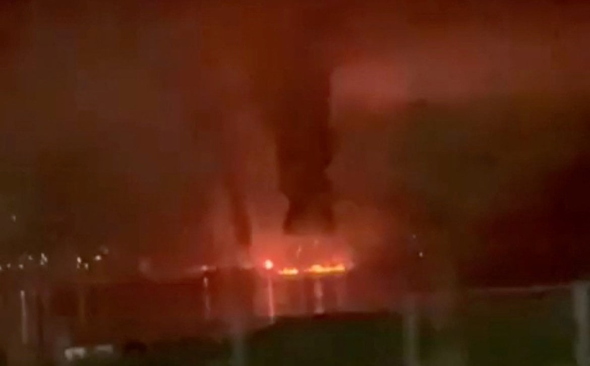 Pożar rosyjskiego terminalu nad Morzem Czarnym. Słupy ognia widoczne z kosmosu