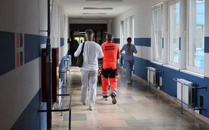 Zarobki pracowników szpitali mają być ewidencjonowane - dane o nich pozna resort zdrowia