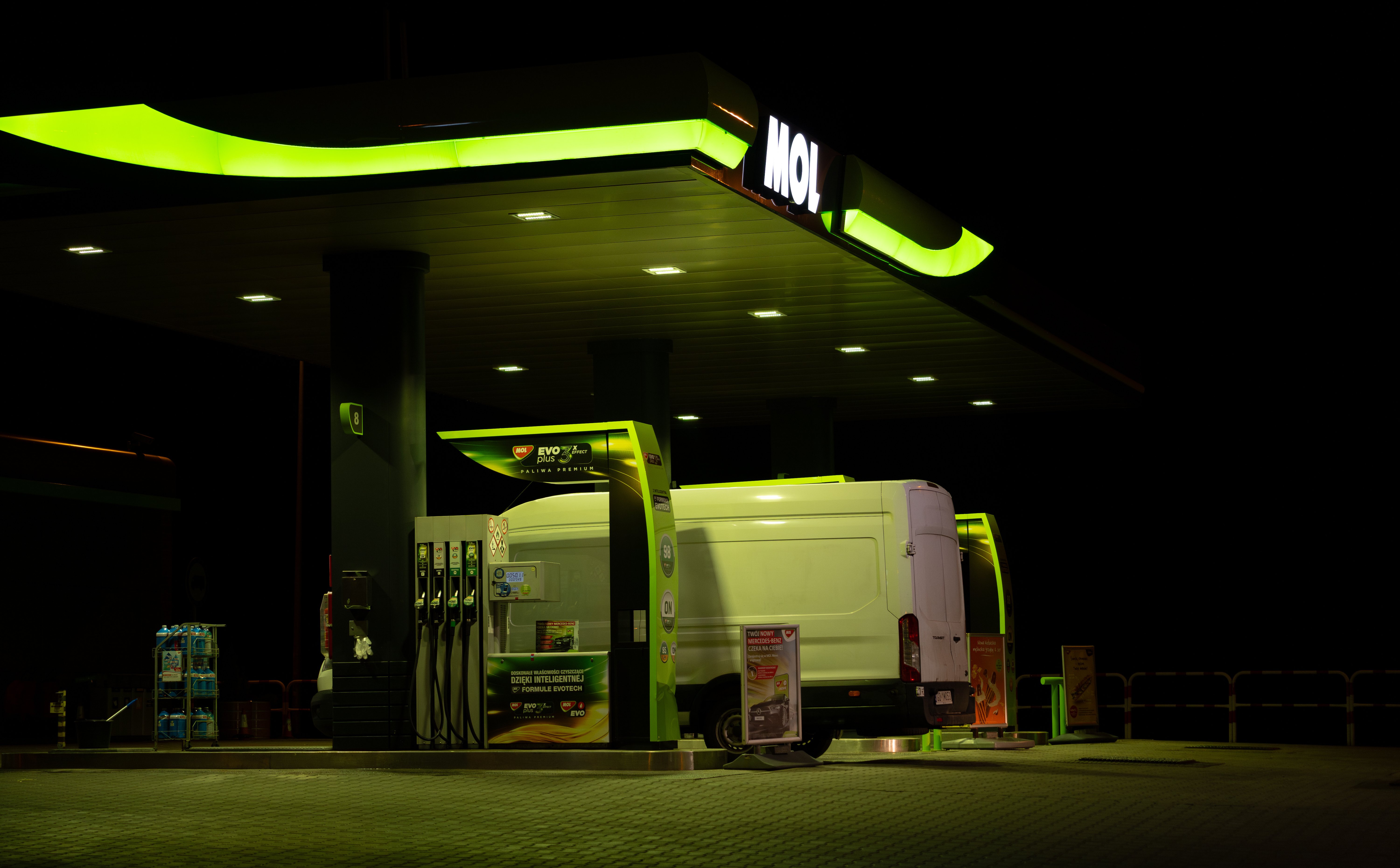 Regulacje stawiają przed MOL-em liczne wyzwania