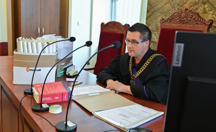 Sędzia Mariusz Wieczorek na posiedzeniu aresztowym Sebastiana M. w Sądzie Rejonowym w Piotrkowie Try