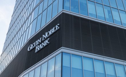 Frankowicze, którzy liczyli, że merytoryczne rozstrzygnięcie sporu otworzy im drogę do odszkodowań o