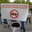 Demonstracja w Berlinie przeciwko dostawom broni dla Ukrainy