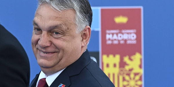 Doradczyni rezygnuje po przemówieniu Orbána. 