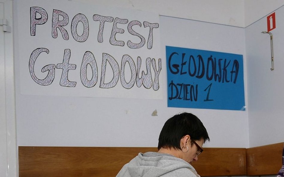Przemyśl: Pielęgniarki rozpoczęły protest głodowy