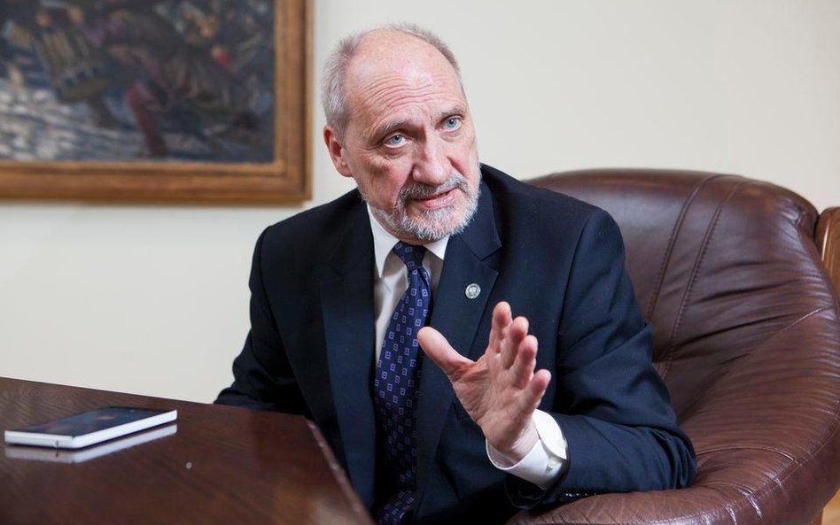 Antoni Macierewicz: Zagrożenie ze strony Moskwy jest poważne