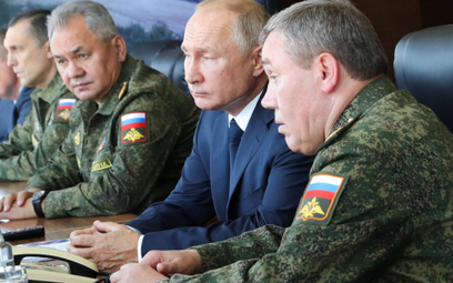 Siergiej Szojgu, Władimir Putin i Walerij Gierasimow
