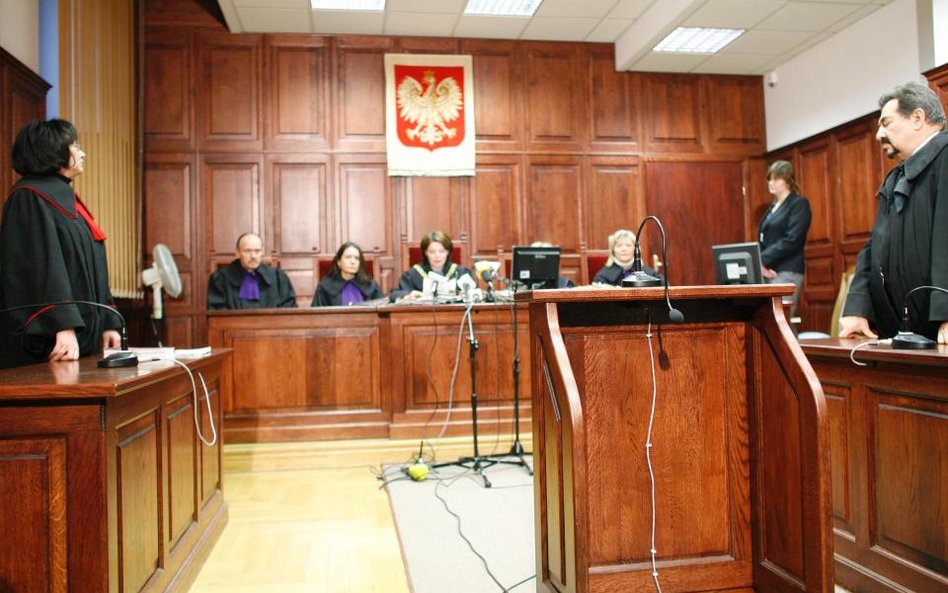 Sądy surowe na wyrost