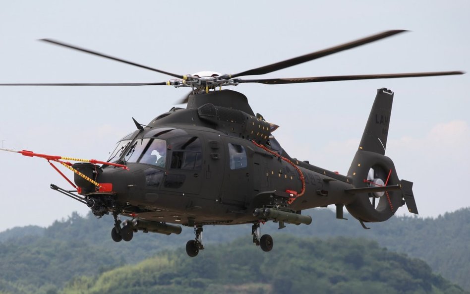 Śmigłowiec bojowy Korea Aerospace Industries LAH w swym pierwszym locie. Fot./KAI.