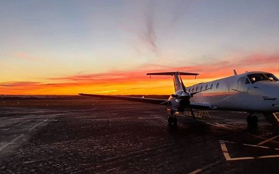 Pilot zasnął za sterami. Obudził się 77 km za lotniskiem