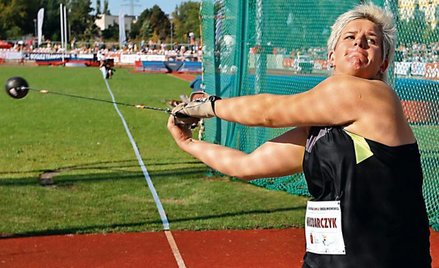Anita Włodarczyk wygrała w Warszawie wynikiem 76,70 m. Druga była mistrzyni olimpijska z Londynu Tat