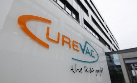 Koronawirus. Szczepionka na COVID z Niemiec skuteczna w 47 proc.