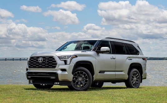 Aktualna generacja Toyoty Sequoi