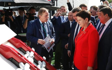Premier Beata Szydło oglądała we wtorek na targach górniczych w Katowicach nowoczesne maszyny do wyd