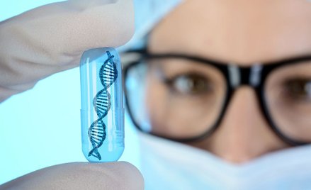 Czarny rynek badań genetycznych: zarabiają krocie i narażają pacjentów