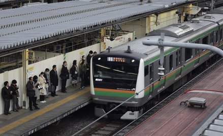 Japońska kolej prosi o wybaczenie. Jej pociąg odjechał 25 sekund za wcześnie