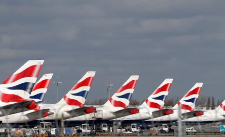 Koronawirus: Fala zwolnień w liniach lotniczych