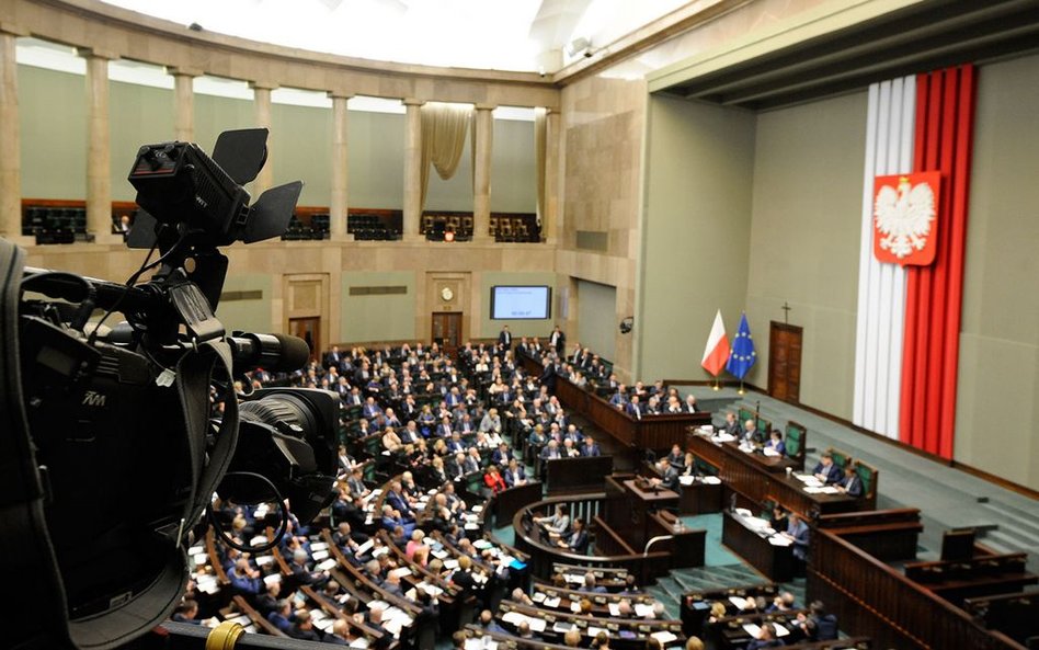 Projekt „Tak dla rodziny, nie dla gender” skierowany do czytania w Sejmie