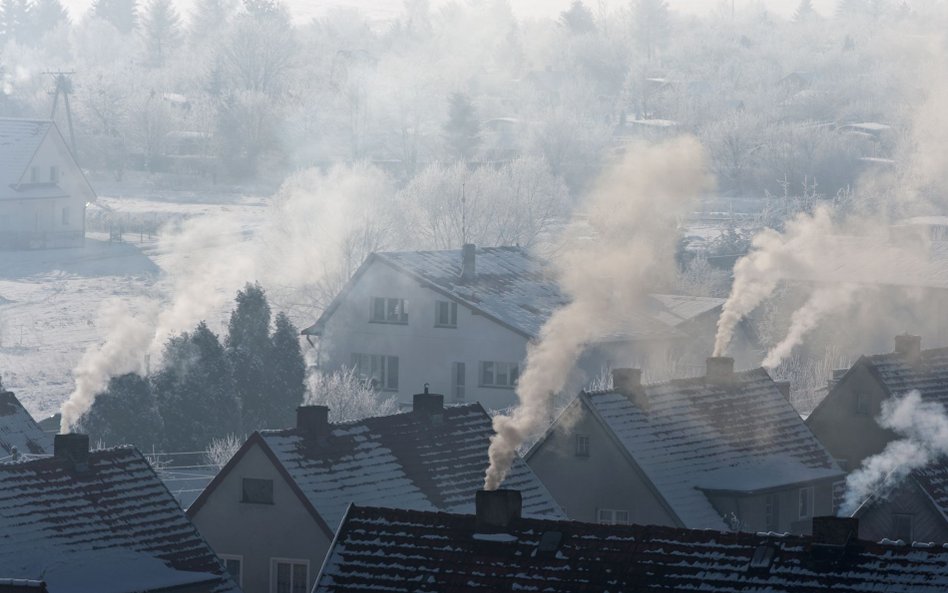 Szalejące ceny gazu mogą odstraszyć Polaków od rezygnacji z kopciuchów