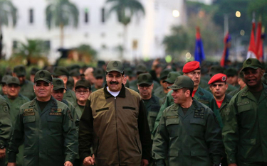 Ławrow: Nie namawialiśmy Maduro do pozostania w Wenezueli