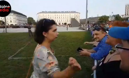 Pełnomocniczka wojewody spoliczkowała protestującą kobietę