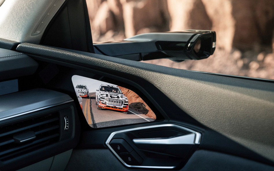 Kamera i to z niej widać w Audi e-tron